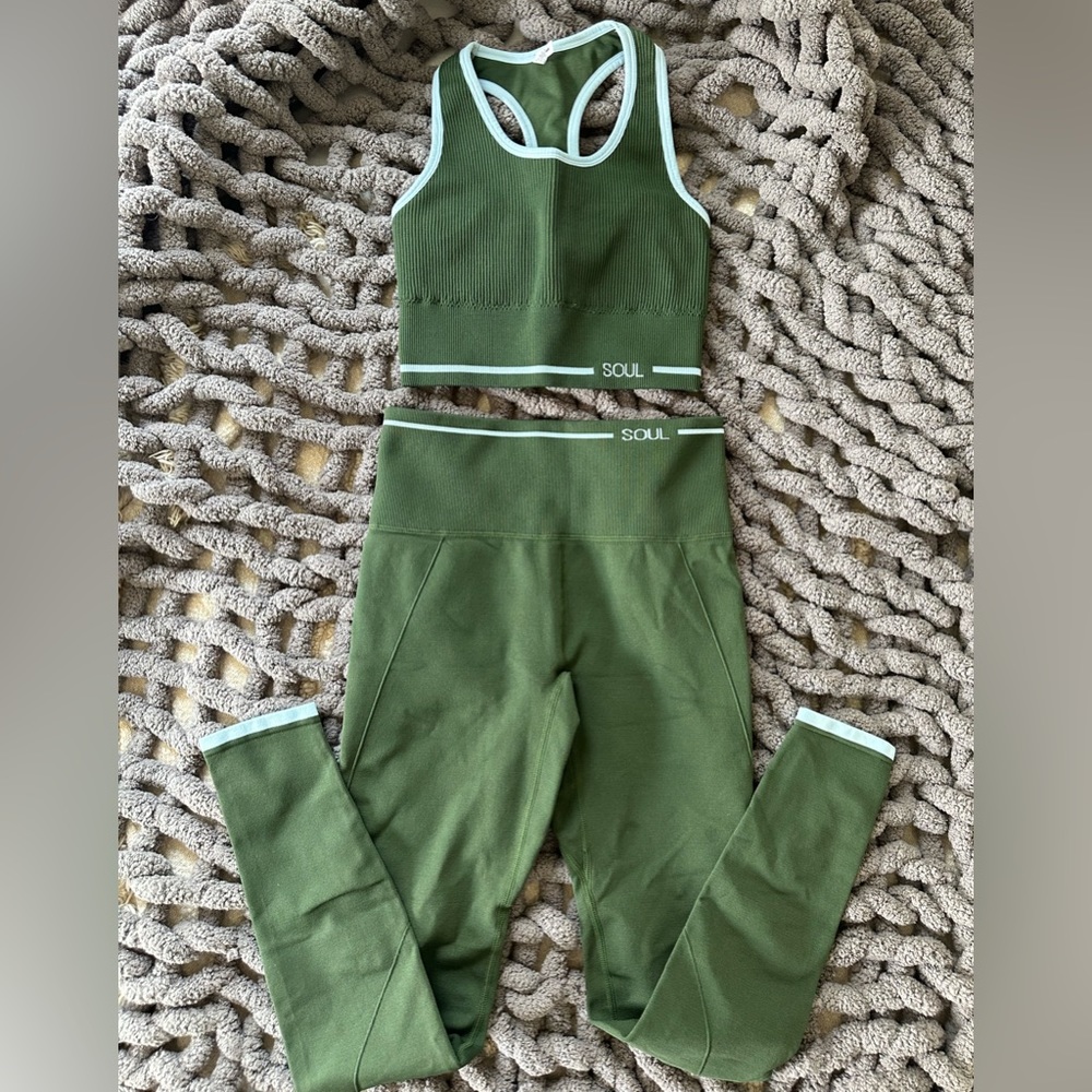 soul cycle x-small green workout set